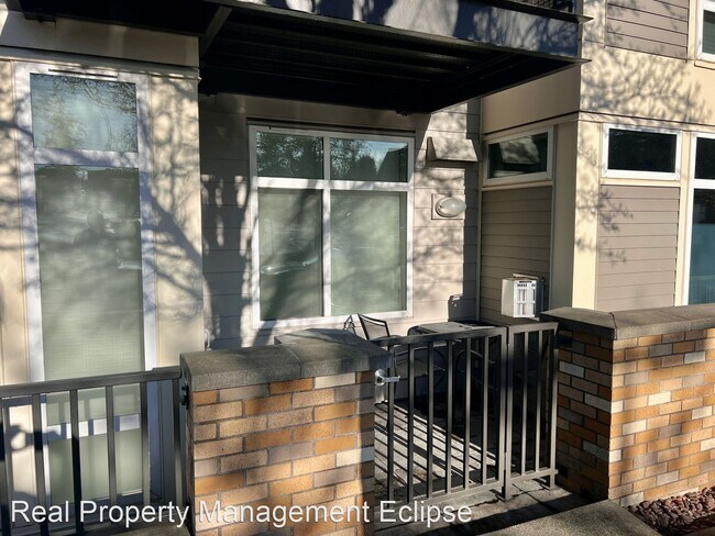 Building Photo - 1 br, 1 bath House - 211 Kirkland Ave Unit...