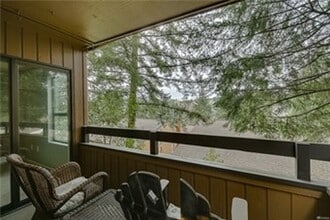 Building Photo - Freshly Updated 3BR Condo w/ Cozy Fireplace, Deck & 2 Parking