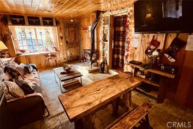 Building Photo - 40104 Mahanoy Ln