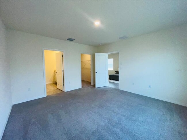 Building Photo - 17043 Oval Rum Dr