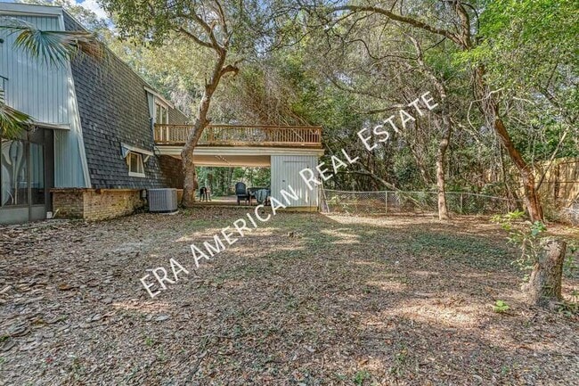 Building Photo - 2037 Lewis Turner Blvd