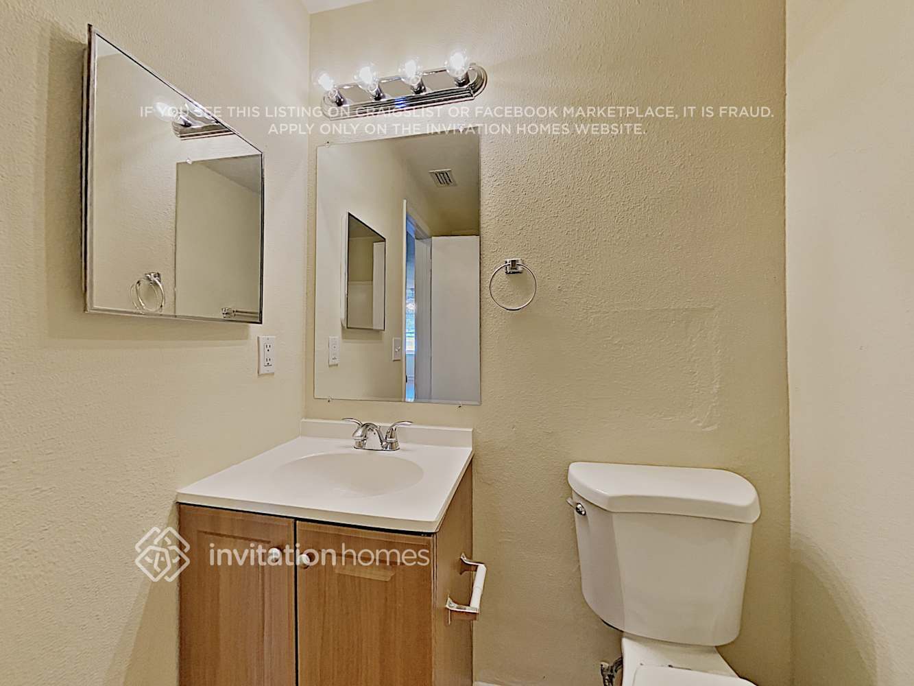 Building Photo - 4540 71st Ave N