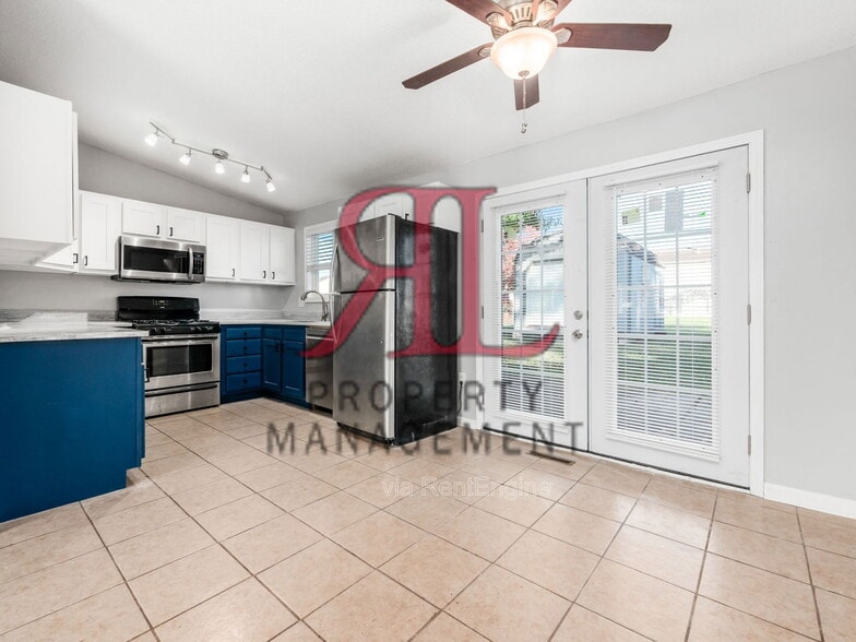 Building Photo - 3102 Elmreeb Dr