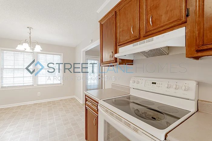 Building Photo - 709 Greensprings Dr