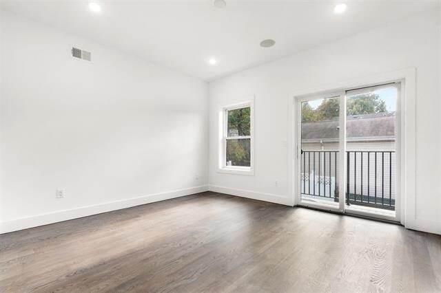 Building Photo - 201 Lincoln St