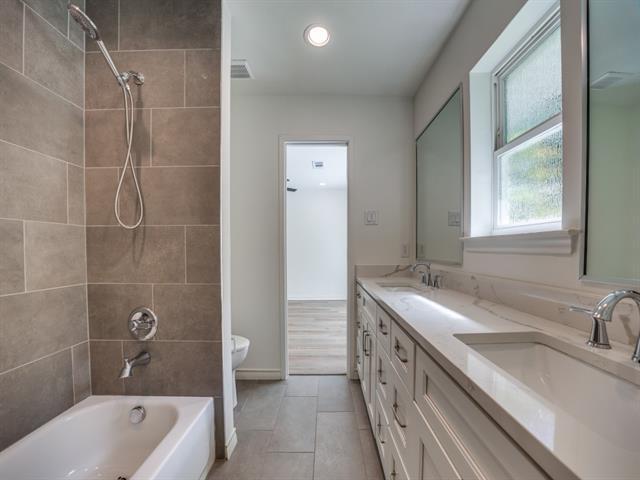 Building Photo - 7311 Fieldgate Dr