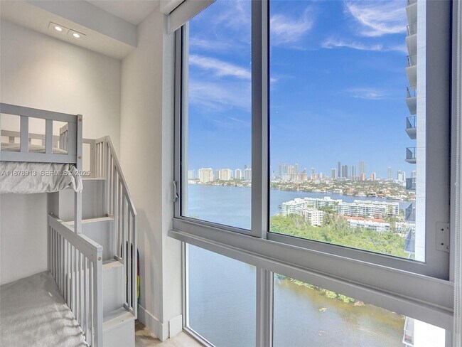 Building Photo - 16385 Biscayne Blvd