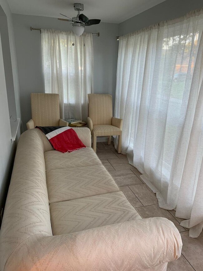 Building Photo - Charming 2BR House in Savannah