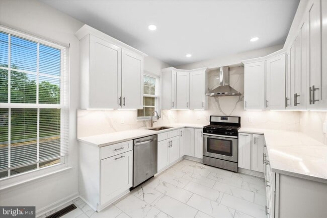 Building Photo - 14460 Cider House Ln