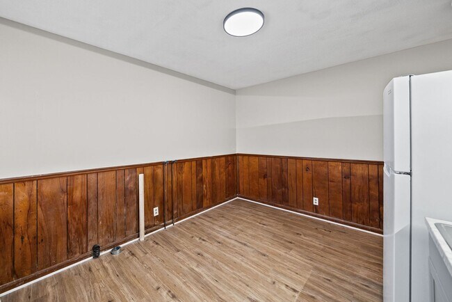 Building Photo - 111 Tandy Dr