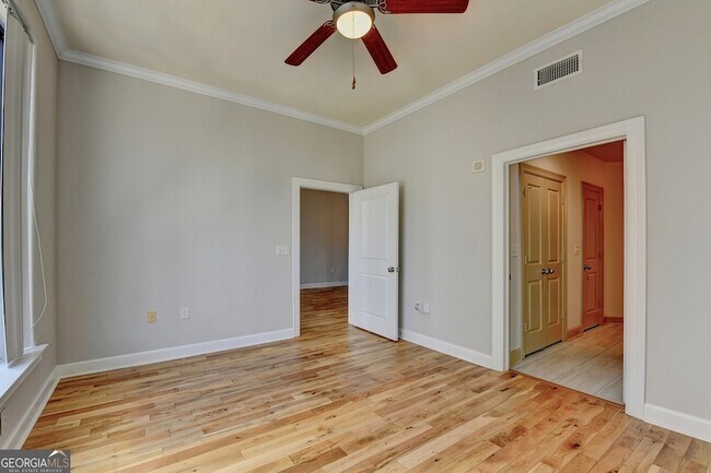 Building Photo - 3445 N Stratford Rd NE