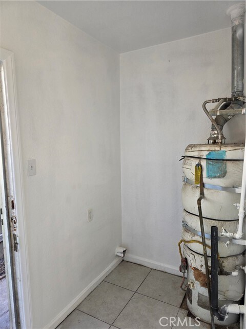 Building Photo - 923 N G St