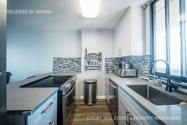 Building Photo - 2121 Ala Wai Blvd