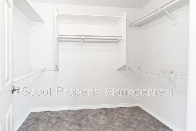Building Photo - 32201 Pso San Esteban