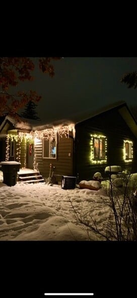 Building Photo - 155 W Hansen Ave