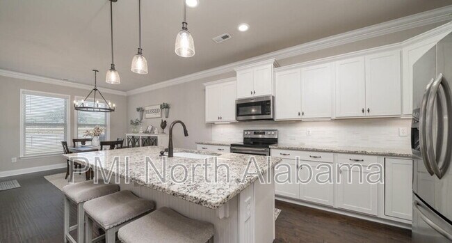 Building Photo - 120 Elledge Farm Dr