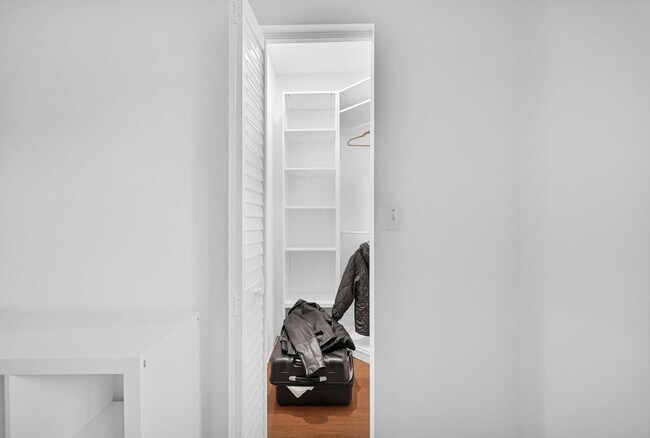 Building Photo - 21385 Marina Cove Cir