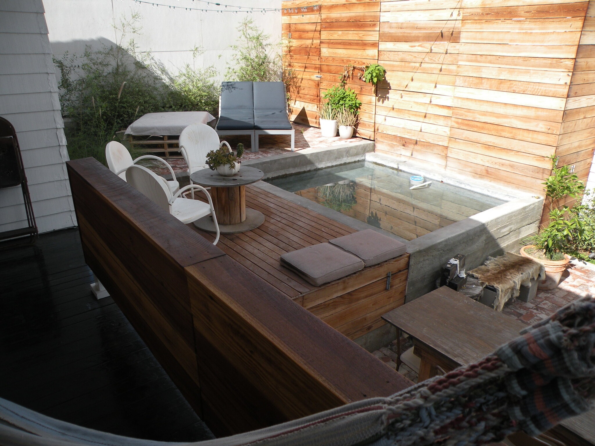 Building Photo - 2112 Santa Ynez St