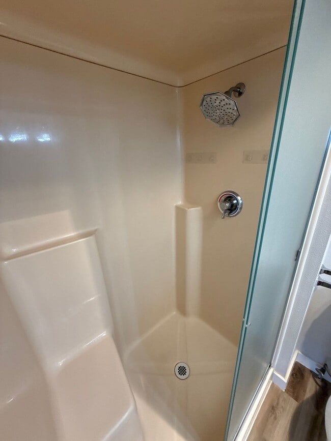 Building Photo - 3714 47th Ave NE