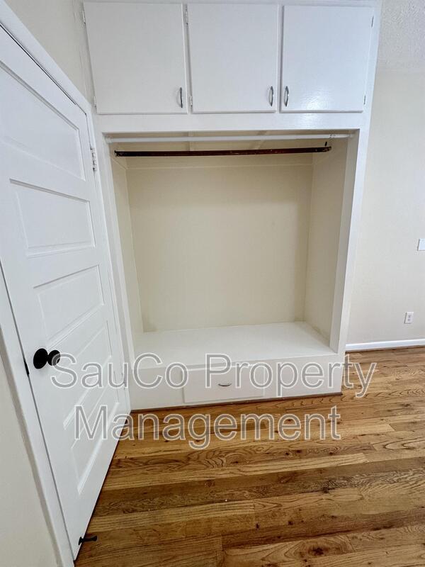 Building Photo - 5110 NE Glisan St