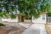 Building Photo - 3201 Bon Air Dr