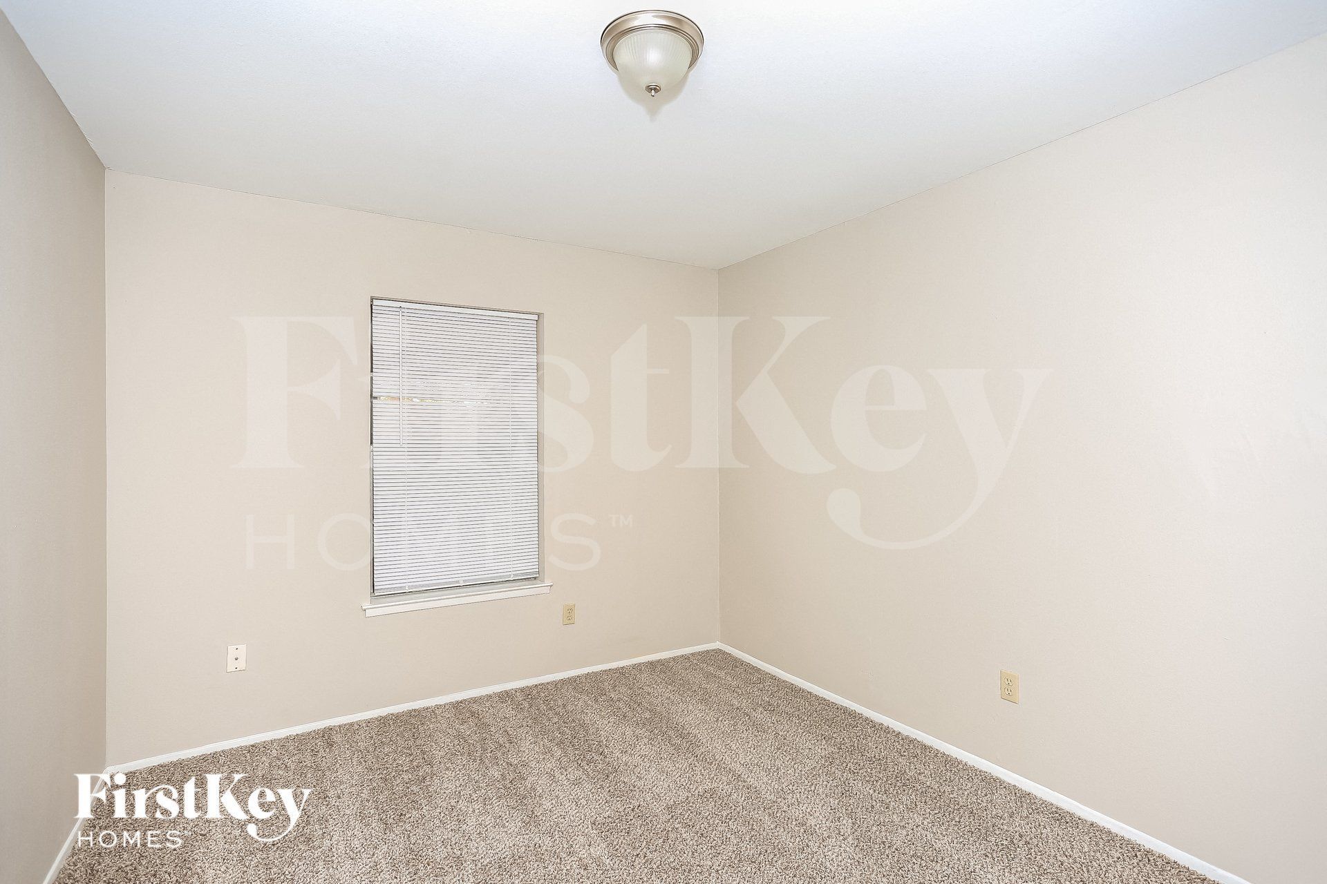 Building Photo - 302 Wildbriar Dr