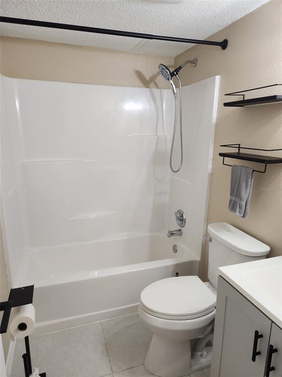 Building Photo - 211 Thorntree Pl