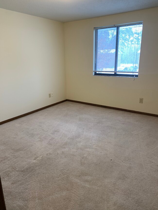 Bedroom - 475 W Mae Rose Ave