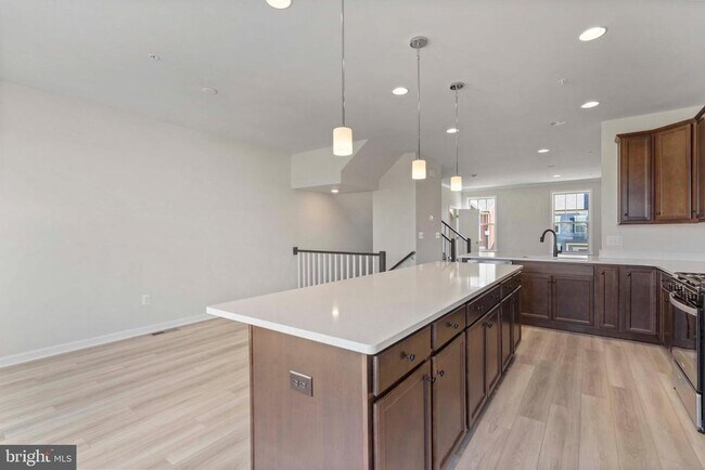 Building Photo - 1727 Evansberry Dr