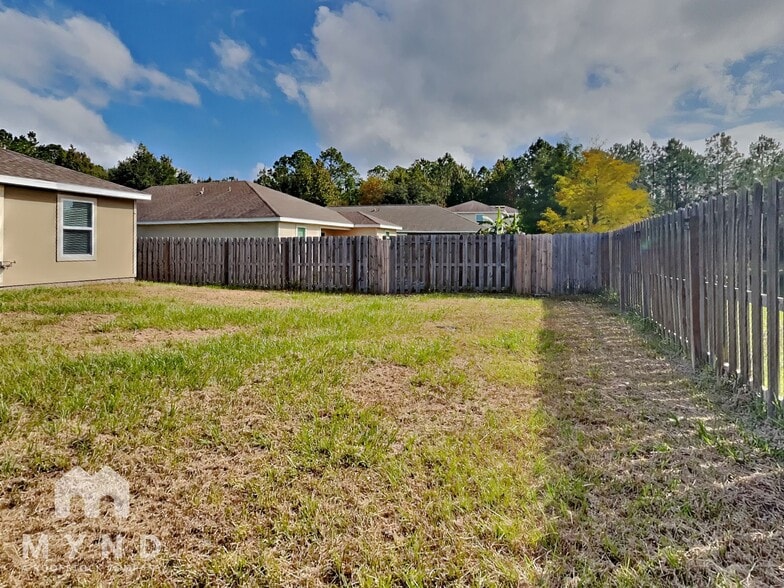 Building Photo - 6190 Daylilly Rd