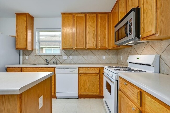 Building Photo - 308 Pheasant Ridge Dr