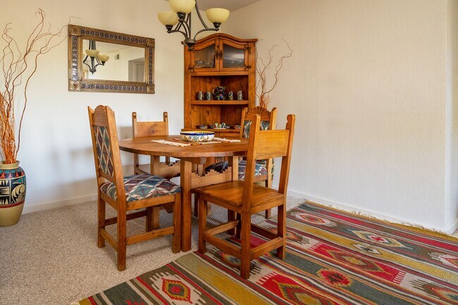 Building Photo - Fully Furnished Condo Available Now!