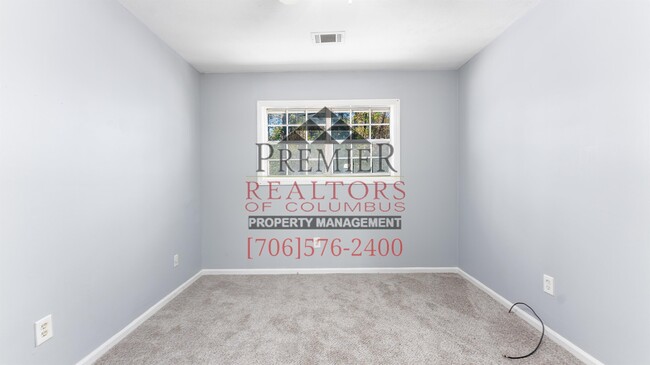 Building Photo - 3119 Fontaine Dr