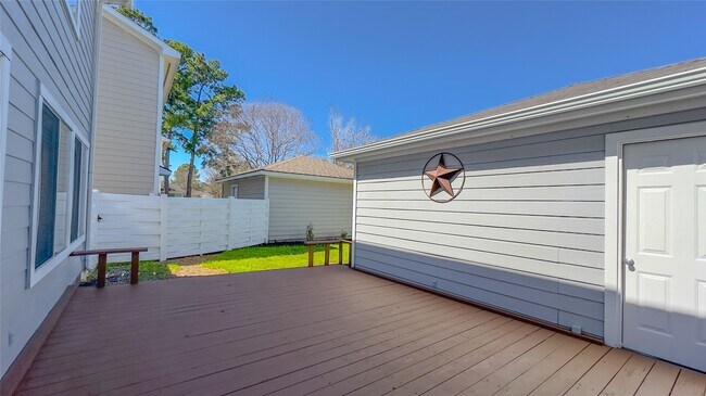Building Photo - 9923 Farrell Dr