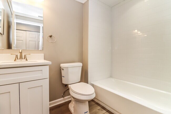 Building Photo - 12219 Hidden Brook Dr