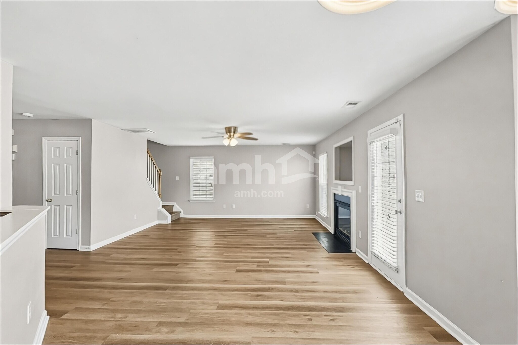 Building Photo - 10116 Hawkeye Dr