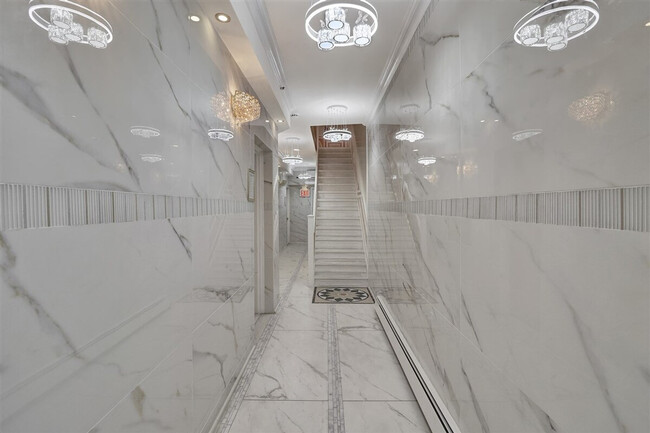 Building Photo - 1569 Lexington Ave