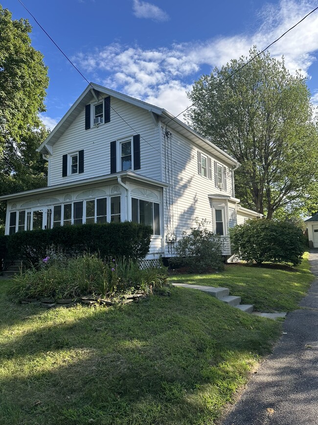 Building Photo - 126 Berkshire Blvd