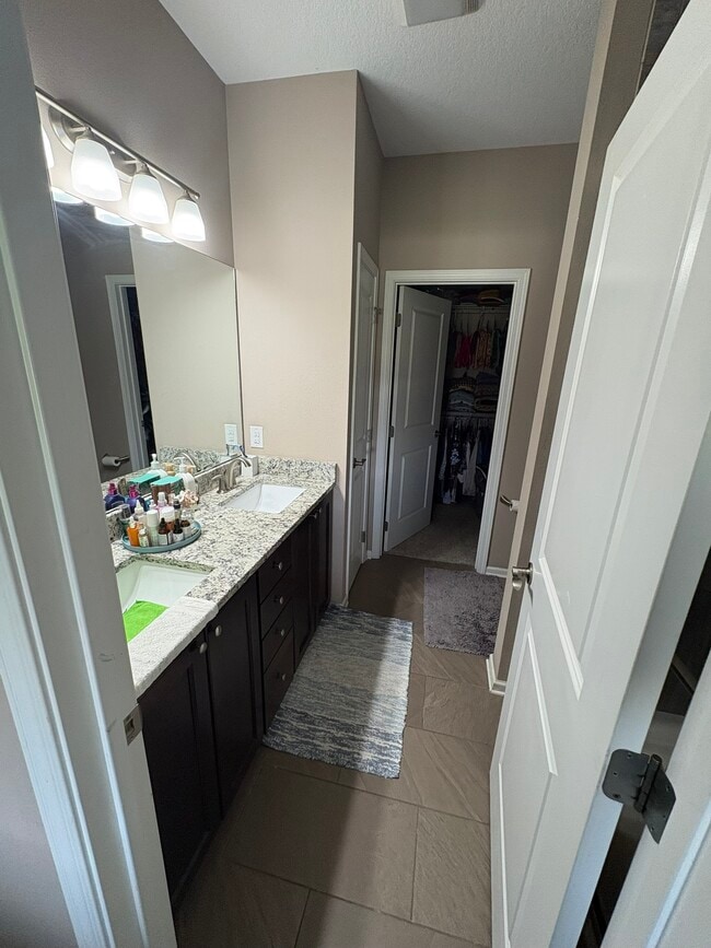 Building Photo - 5668 Prairie Grass Dr