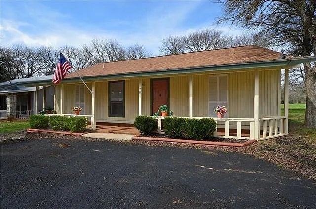 Building Photo - 20 Wildwood Cir