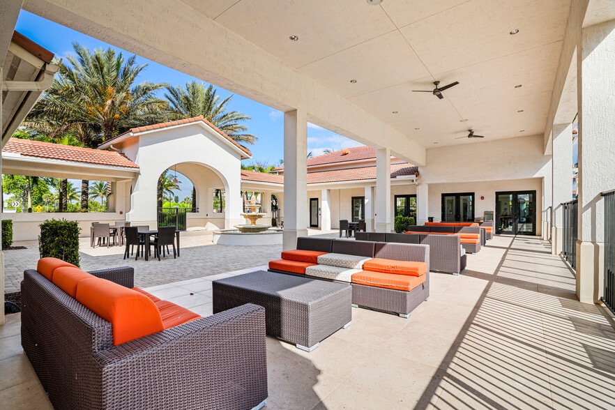 Building Photo - 10103 Akenside Dr