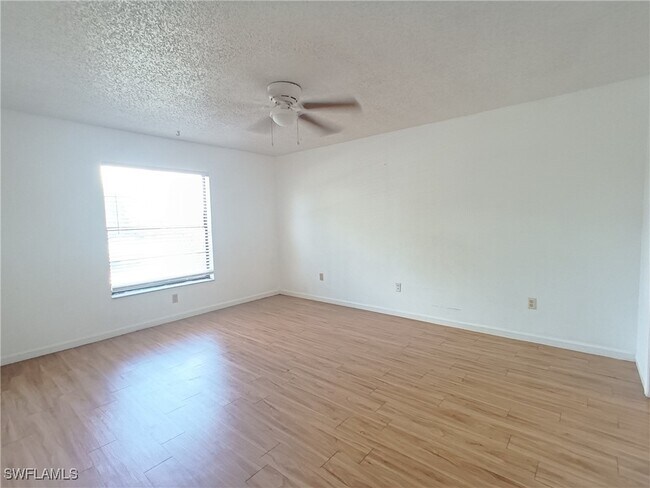 Building Photo - 4440 Orchid Blvd