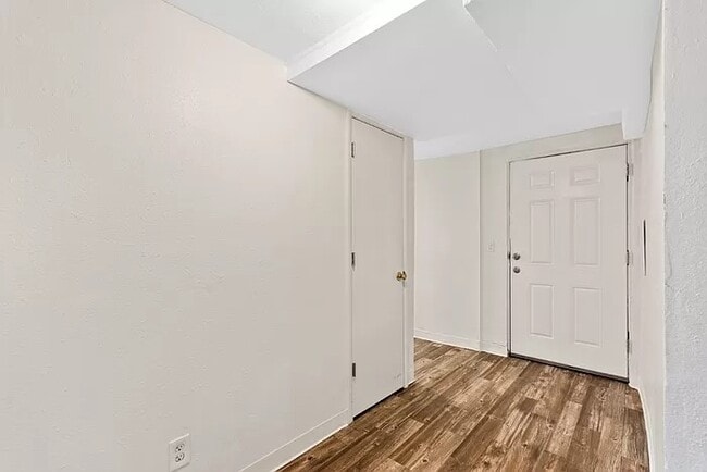Building Photo - 768 S Krameria St