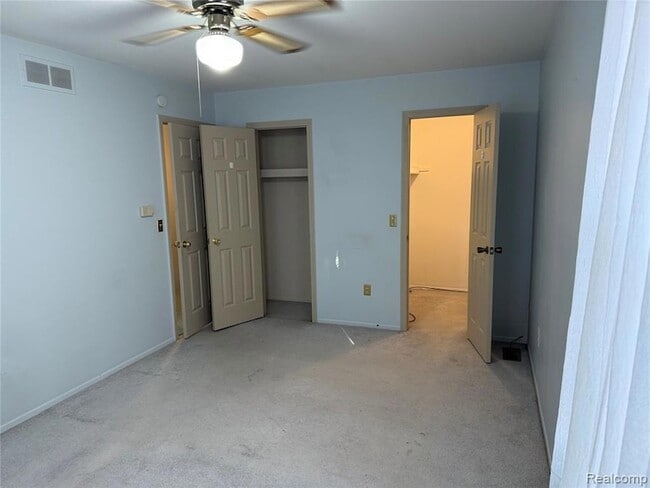 Building Photo - 15817 Charleston Dr