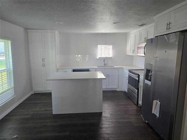 Building Photo - 271 Texana St