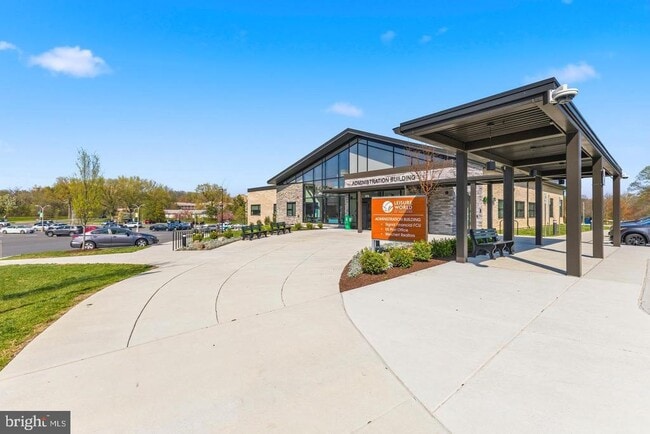 Building Photo - 14801 Pennfield Cir