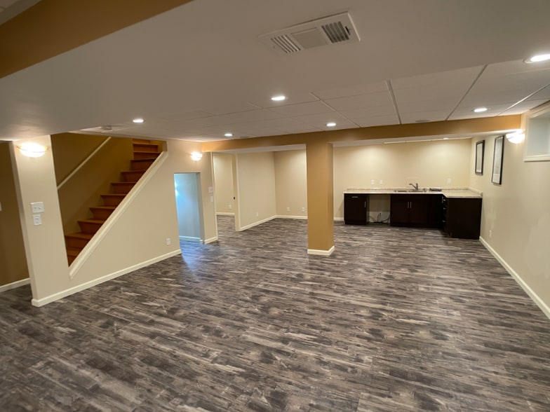 Building Photo - 3802 Scarlet Oak Dr