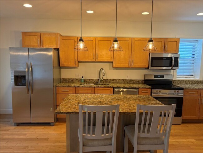 Building Photo - 4220 McPherson Ave