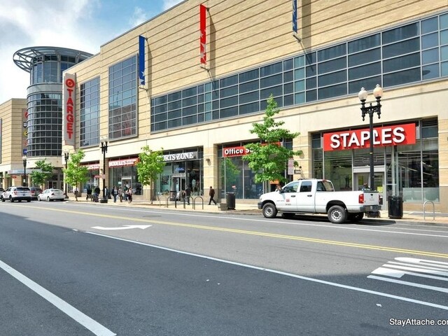 Building Photo - 1514 Newton St NW