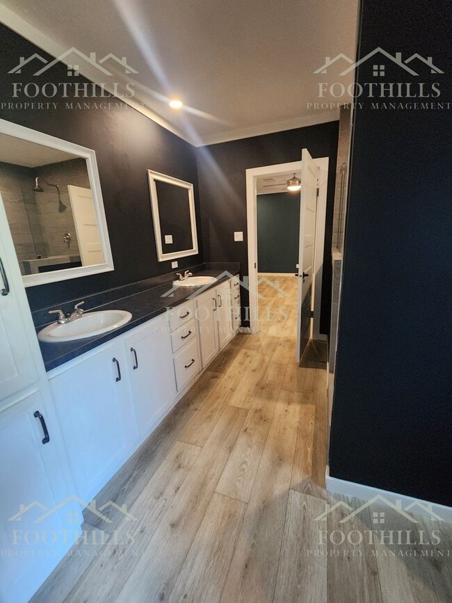 Building Photo - 3-Bedroom Home in a Peaceful Country Setting